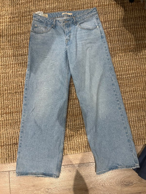 Levi's pants