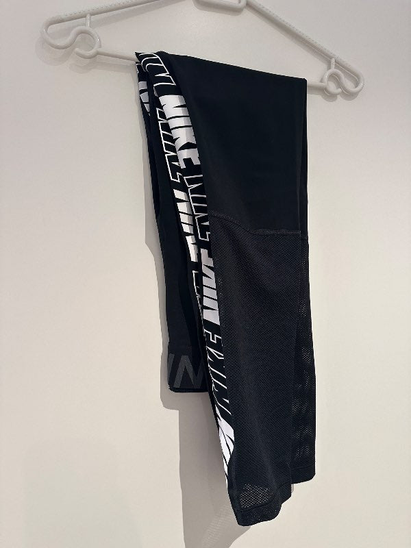 Nike æfingabuxur
