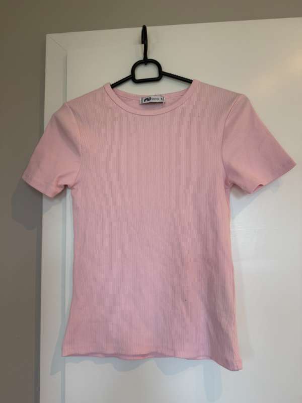 Gina Tricot bleikur stutterma bolur