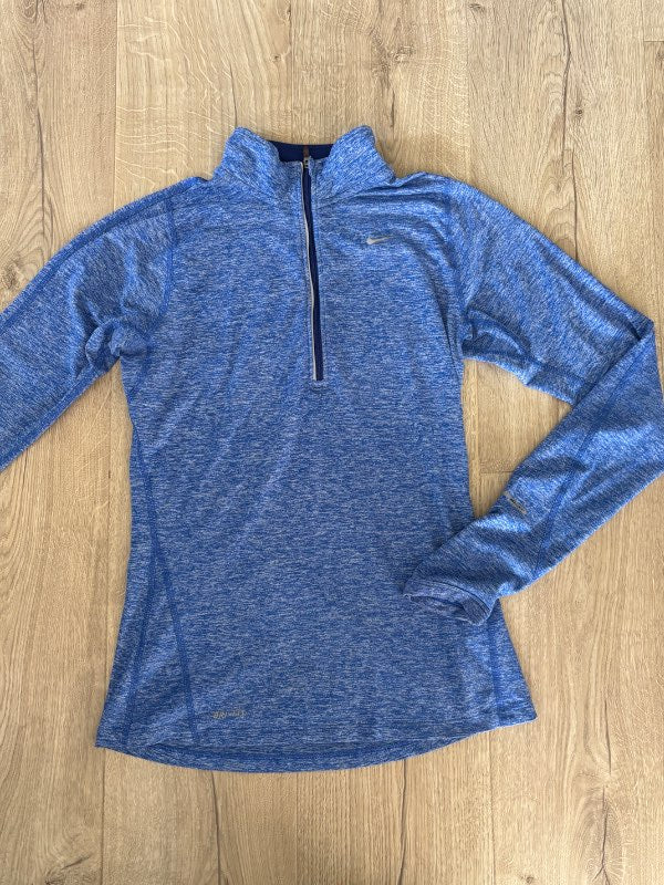 Nike peysa