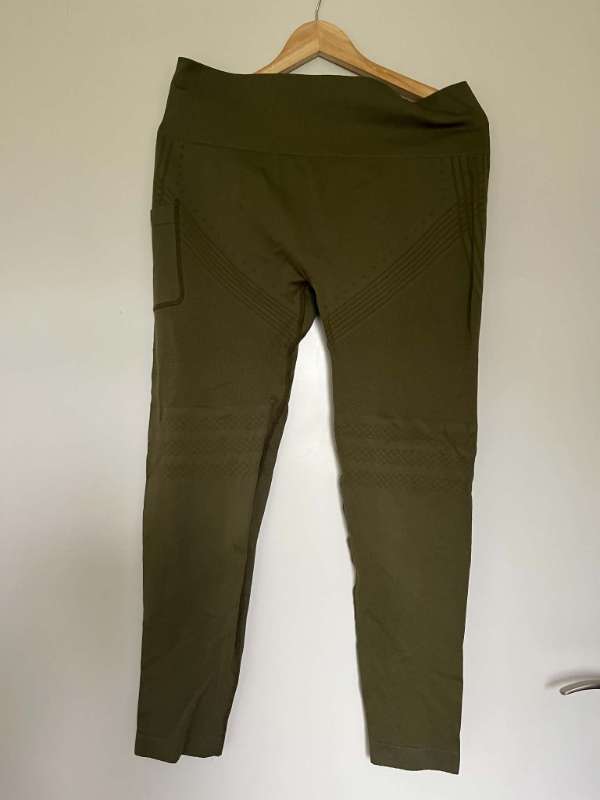 E Þrystings Leggings grænar