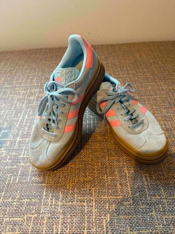 Adidas Bláir/bleikir