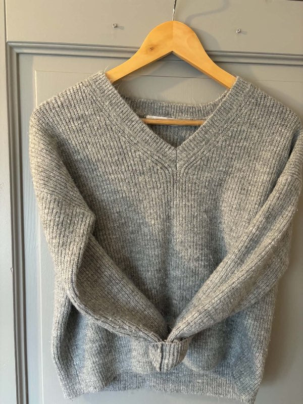 Grey sweater