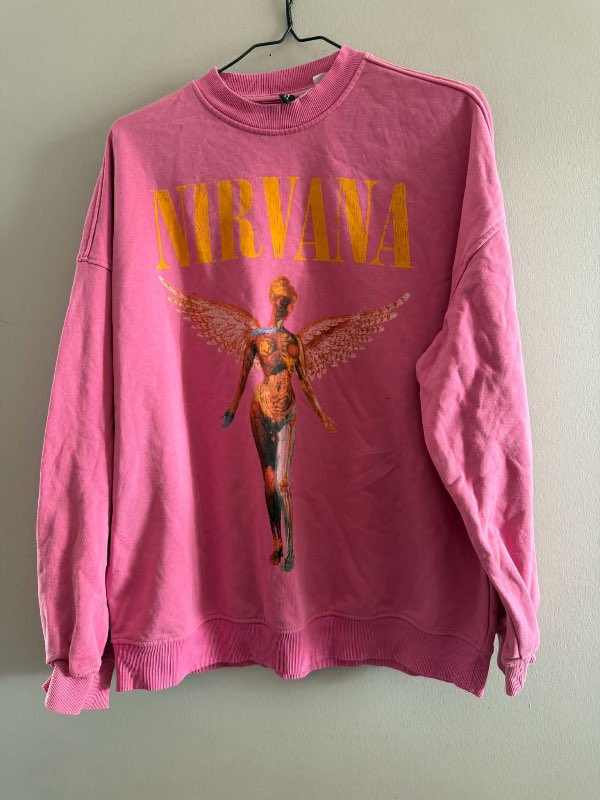 Bleik Nirvana peysa
