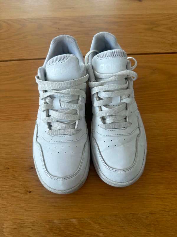 Adidas skór