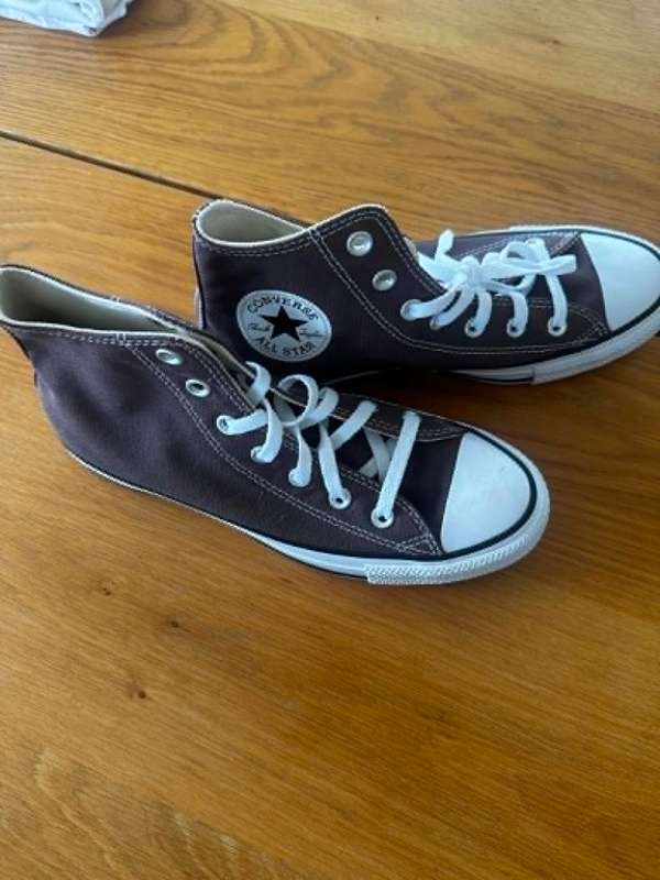 Ónotaðir Converse skór