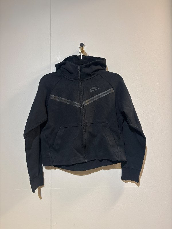 Nike tech peysa