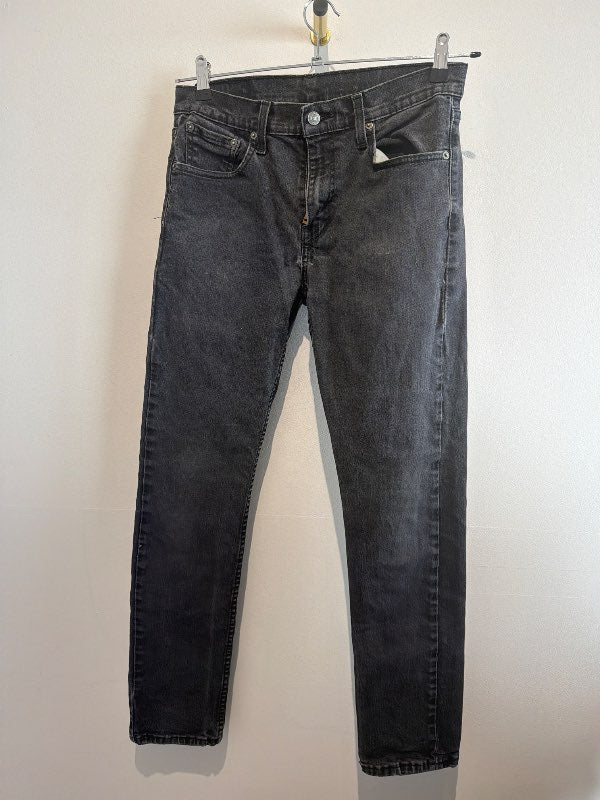 Levi’s black