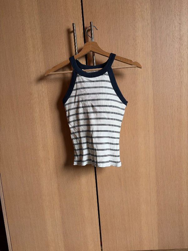 Uniqlo hlýri með púðum hvítur