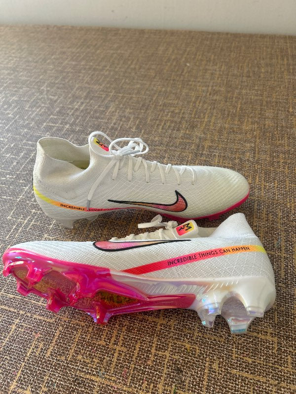 Nike takkaskór