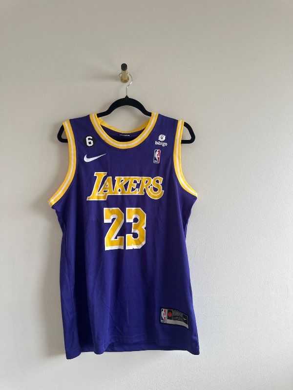 Lakers treyja