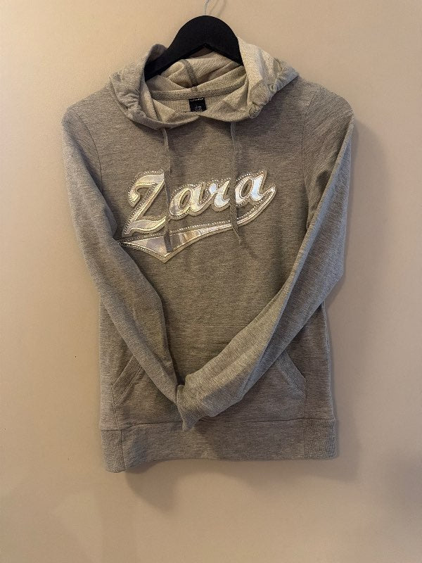 Zara hettupeysa