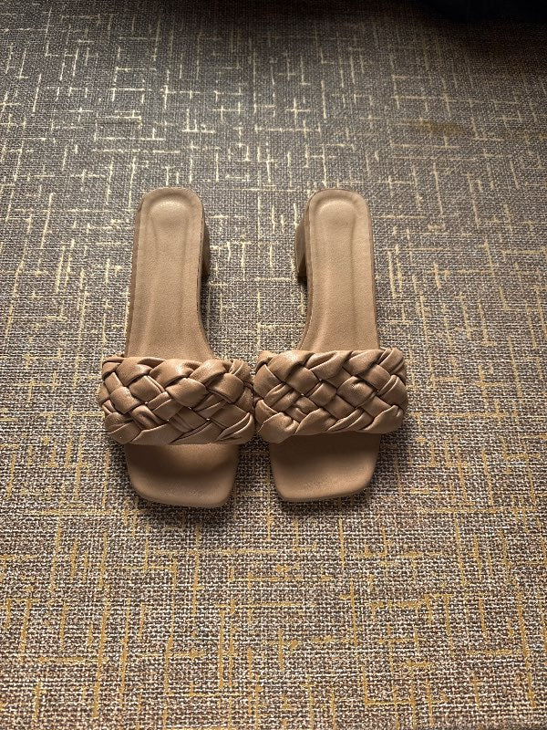 Beige hælaskór