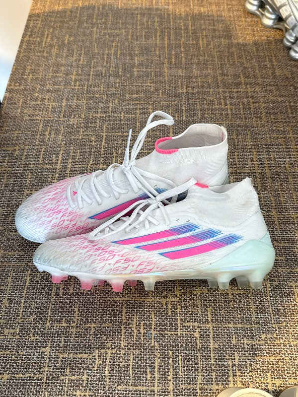 Adidas hvítir takkaskór