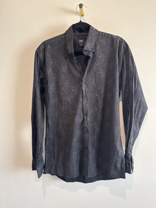 Black shirt