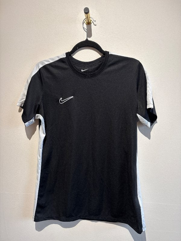 Nike bolur