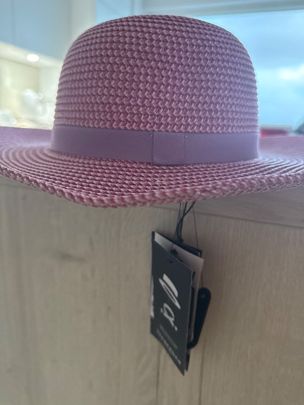 Hattur Seeberger nýr