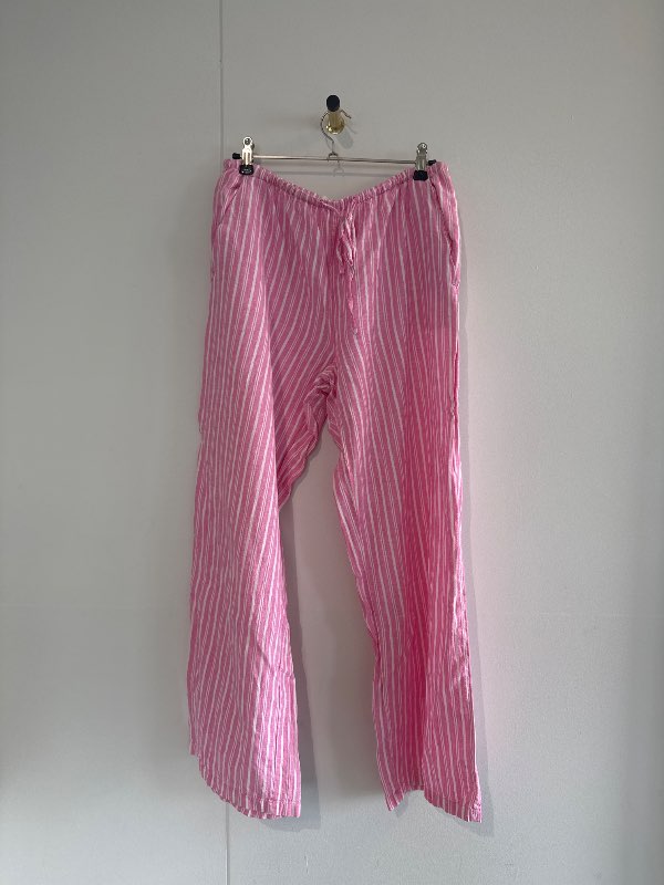 Gina tricot bleikar buxur