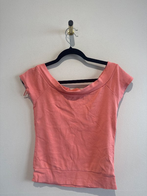 gina tricot peach