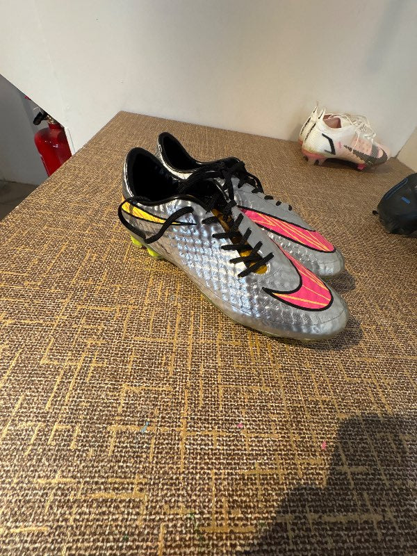 Hypervenoms notaðir 2 x