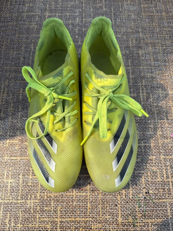 Adidas gulir takkaskór