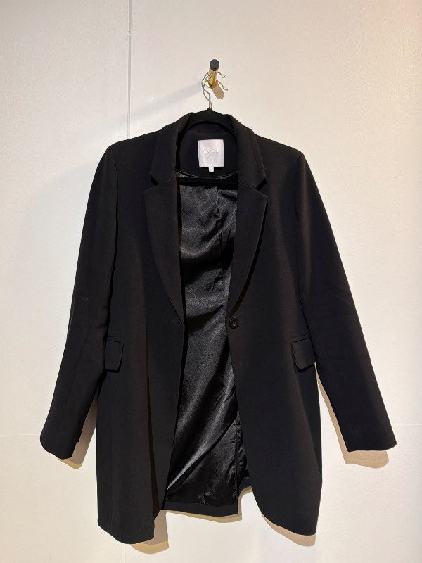 M by M svartur blazer