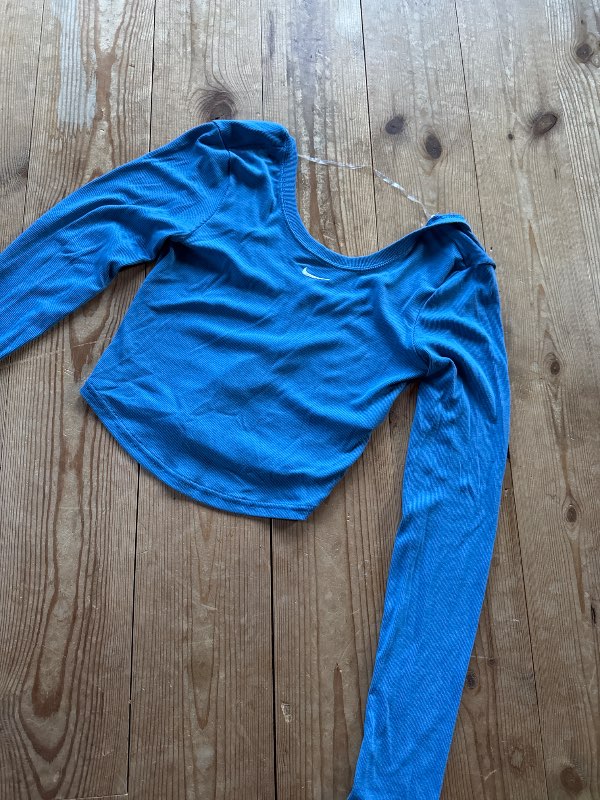 Nike blue longsleeve