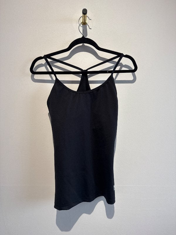 M fitness sports shirt