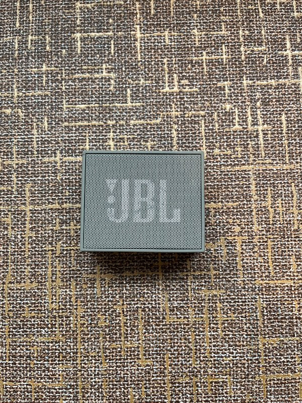 JBL hátalari