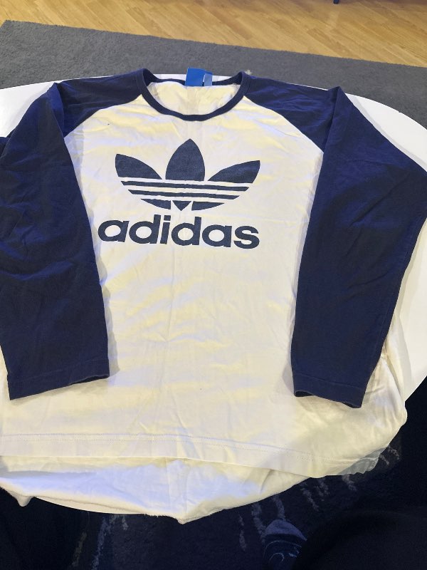 Bolur Adidas