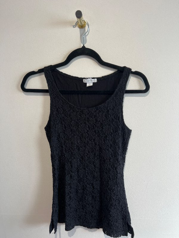 Black shirt