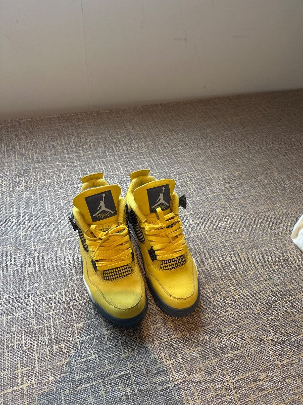 Jordan 4 Lightning 2021