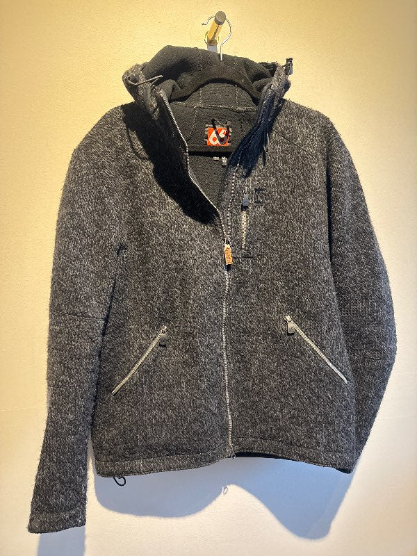 66 north wind jacket