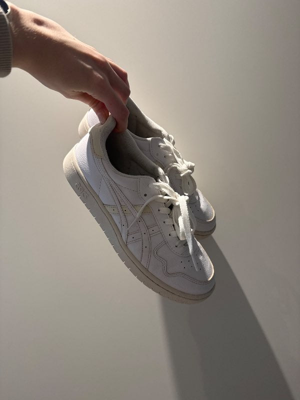 Asics skór