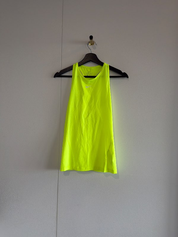 Neon gulur
