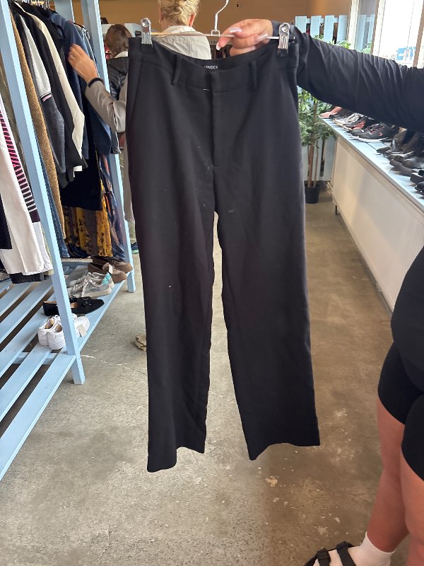 Lindex svartar buxur