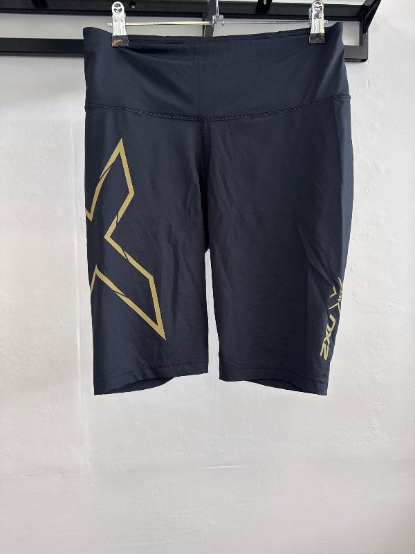2XU stuttbuxur svartar