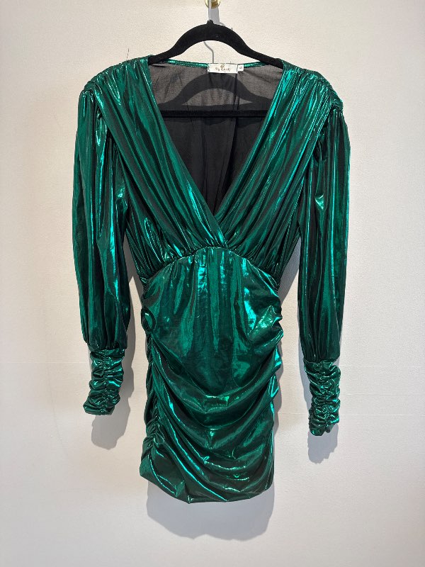 Grænn metallic kjóll