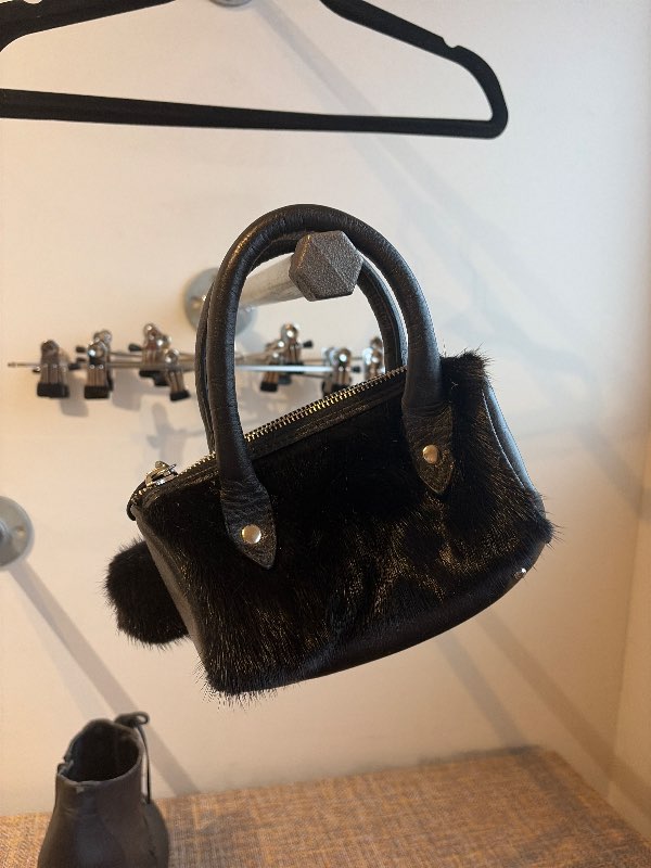 Lítil skvísutaska svört