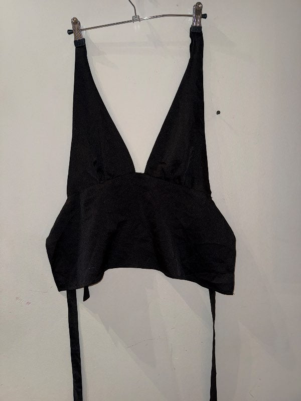 svartur djammbolur ur ginatricot