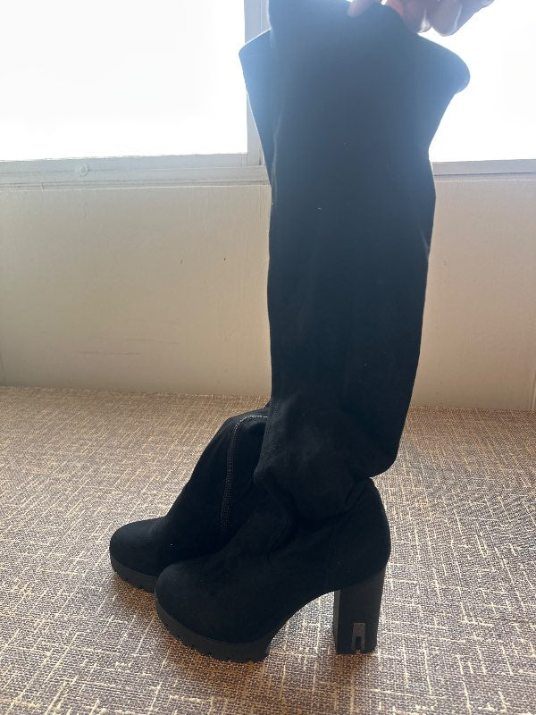 svartir hælaskór