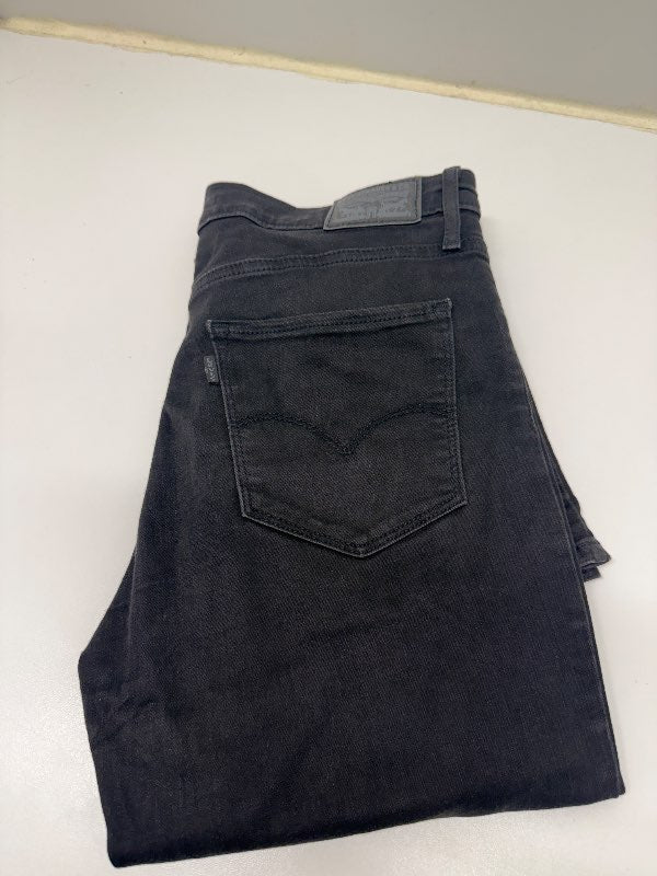 Levis 724 high rise straight