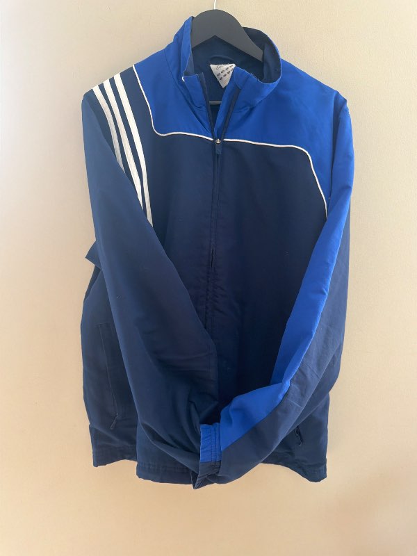 Adidas treyja