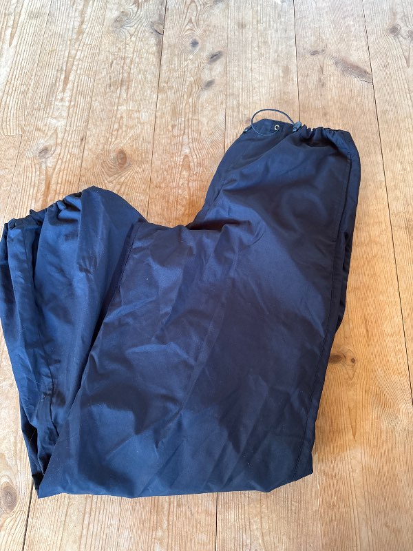 Parachute pants