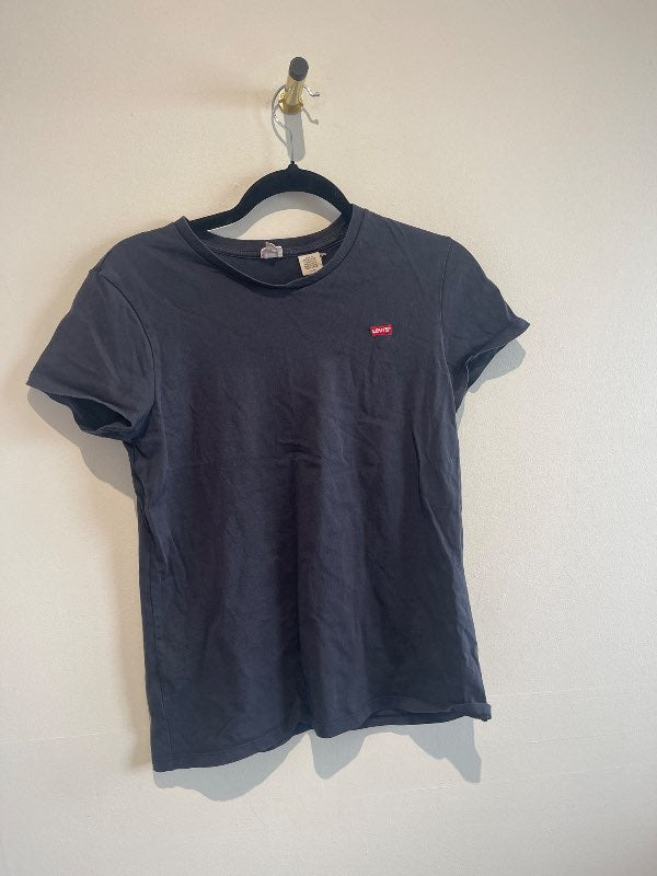 Levi’s bolur