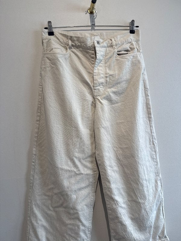 kowtow
