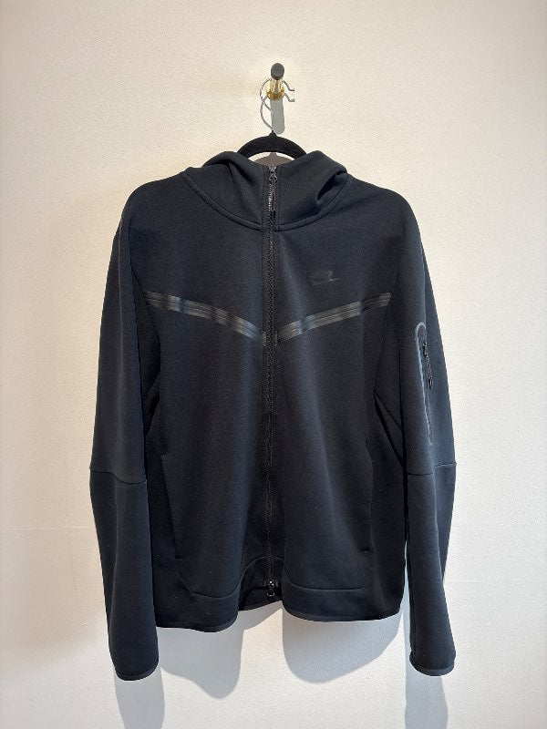 Nike tech fleece peysa