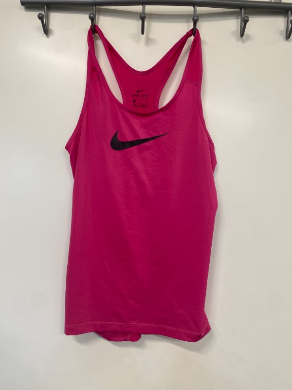 Bleikur nike bolur