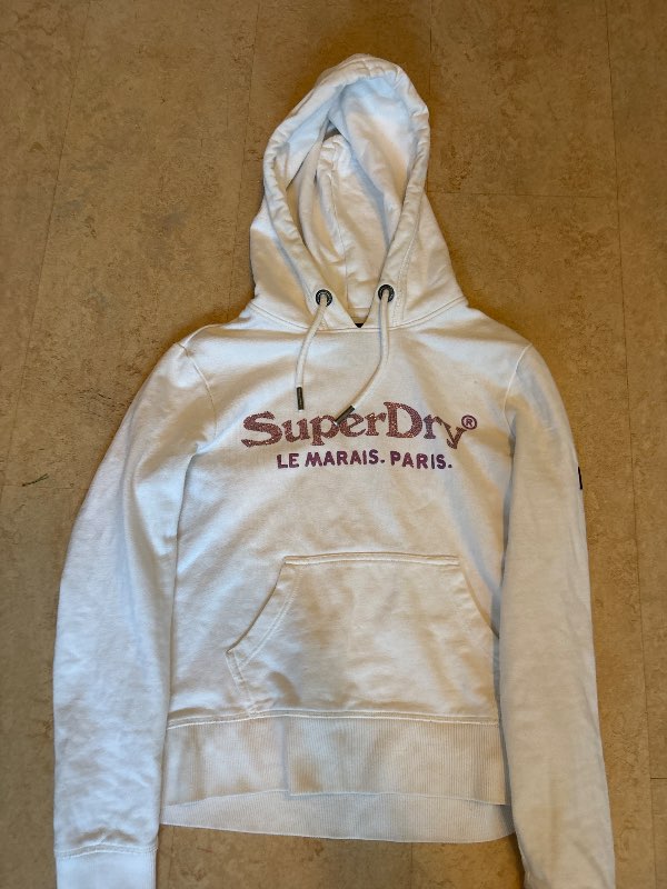 Superdry peysa