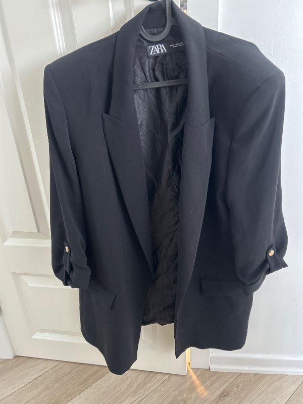 Zara jakki XL Svartur kvart